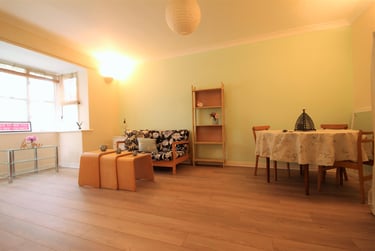 2 bed flat, Sloane Court, Sandyford, Newcastle, NE24PF - Image 2